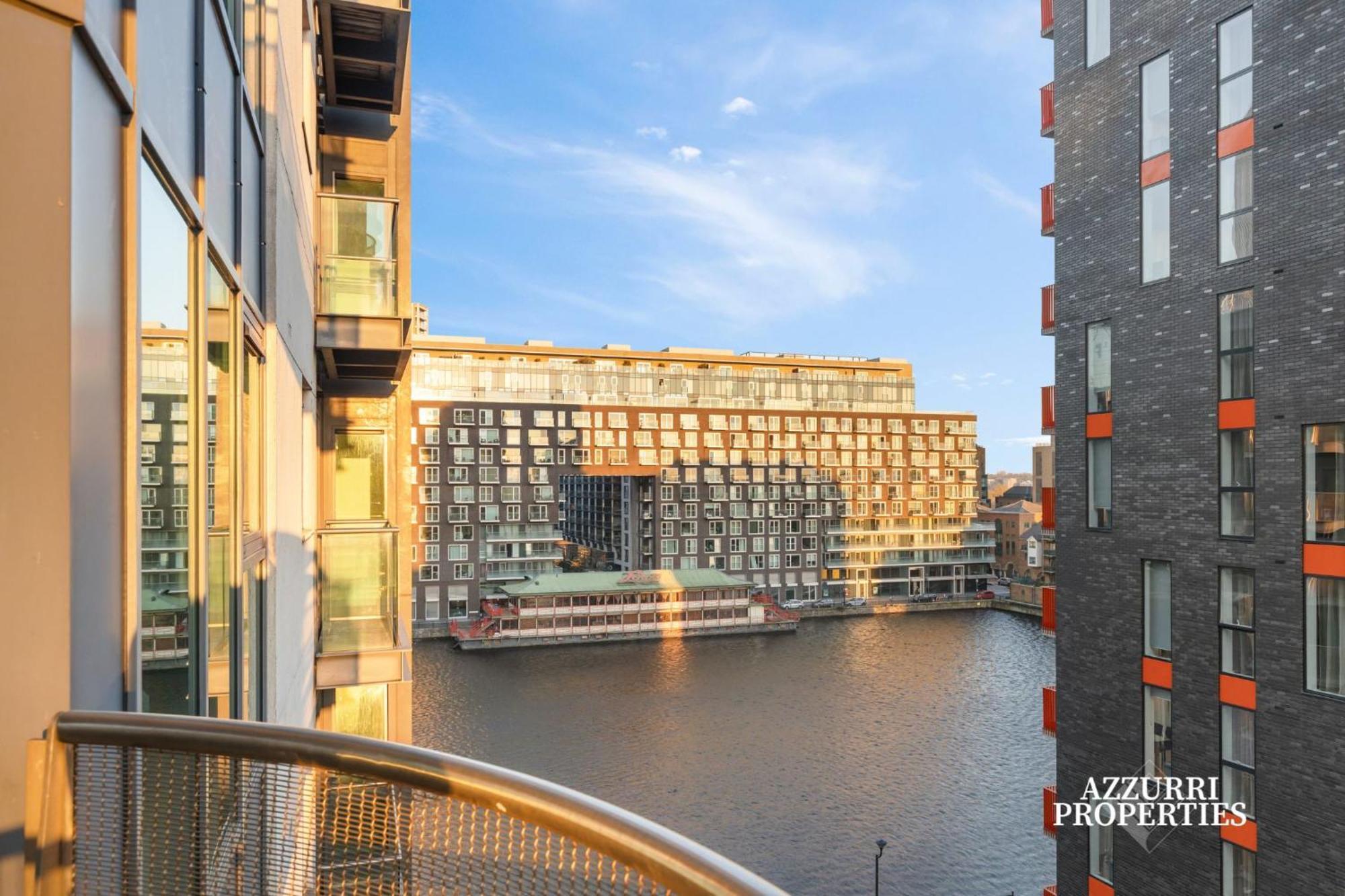 Monthly At Millharbour